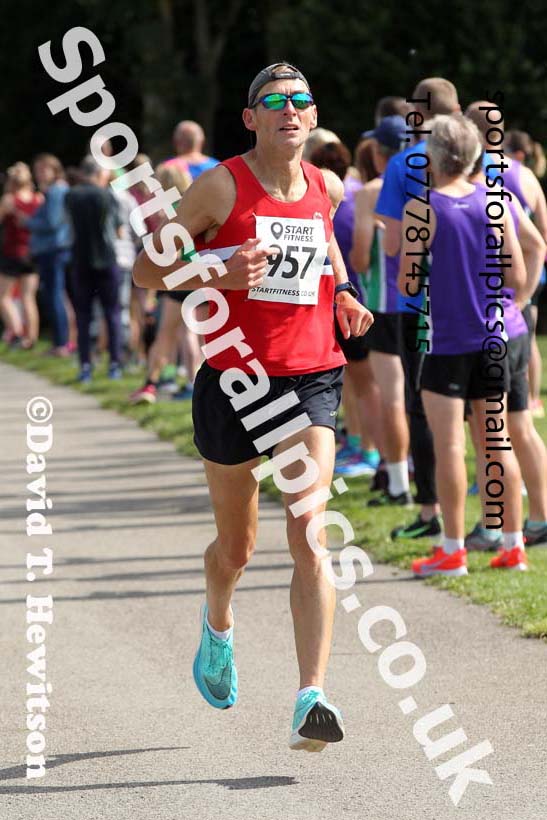 Senior Womens and Mens V50 2021 NECAA Road Relay Champs., Hetton Lyon Country Park, Hetton le Hole, County Durham. Photo: David T. Hewitson/Sports for All Pics